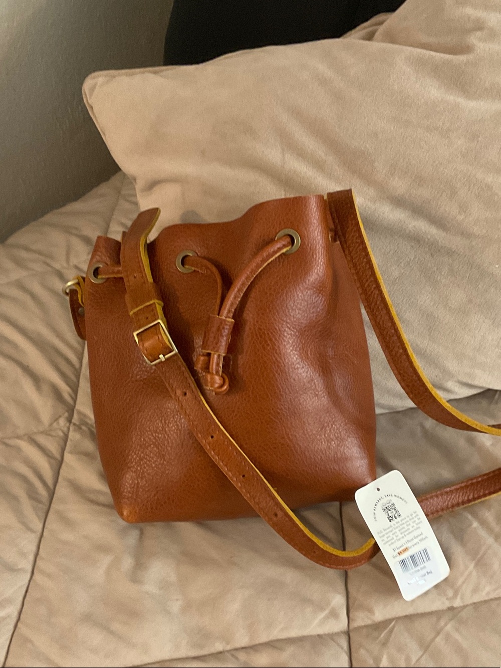 Portland Leather Sienna Drawstring Crossbody Bucket Bag EUC